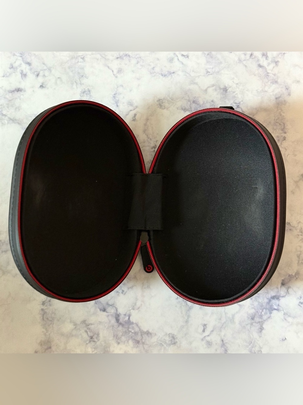 Beats Solo2 Wireless Headphones Black Bluetooth Tested w/ Case & New Ear Pads - Picture 12 of 17